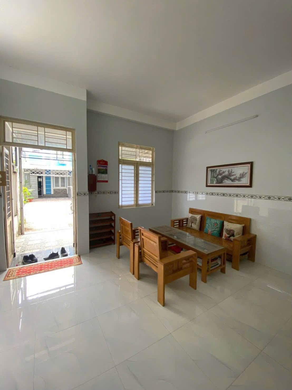 Cho thuê nhà trệt lầu full nội thất KDC Hoàng Quân, Cái Răng, Cần Thơ