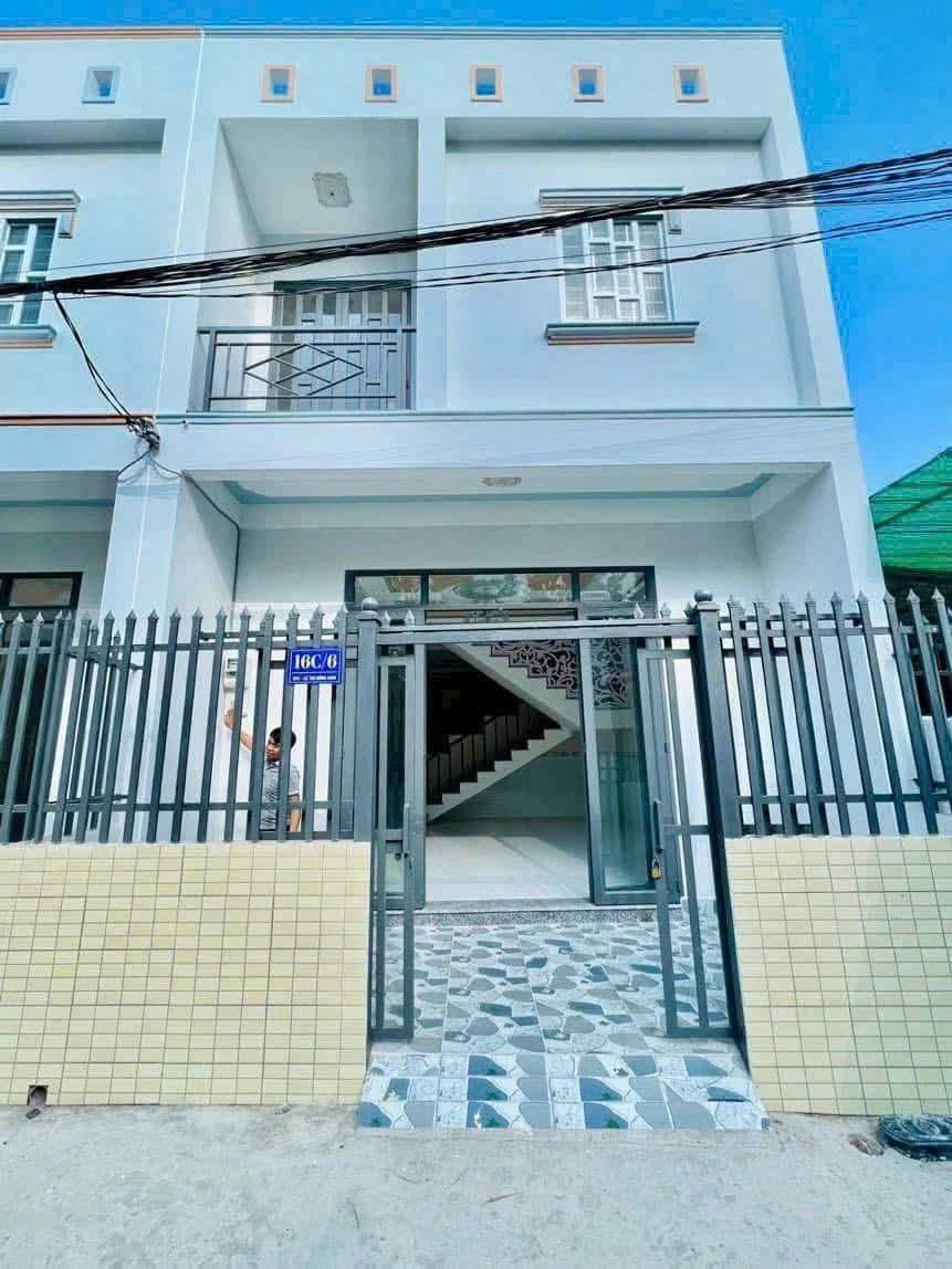 Nhà 1 trệt 1 lầu Lê Thị Hồng Gấm, Bình Thủy, Cần Thơ