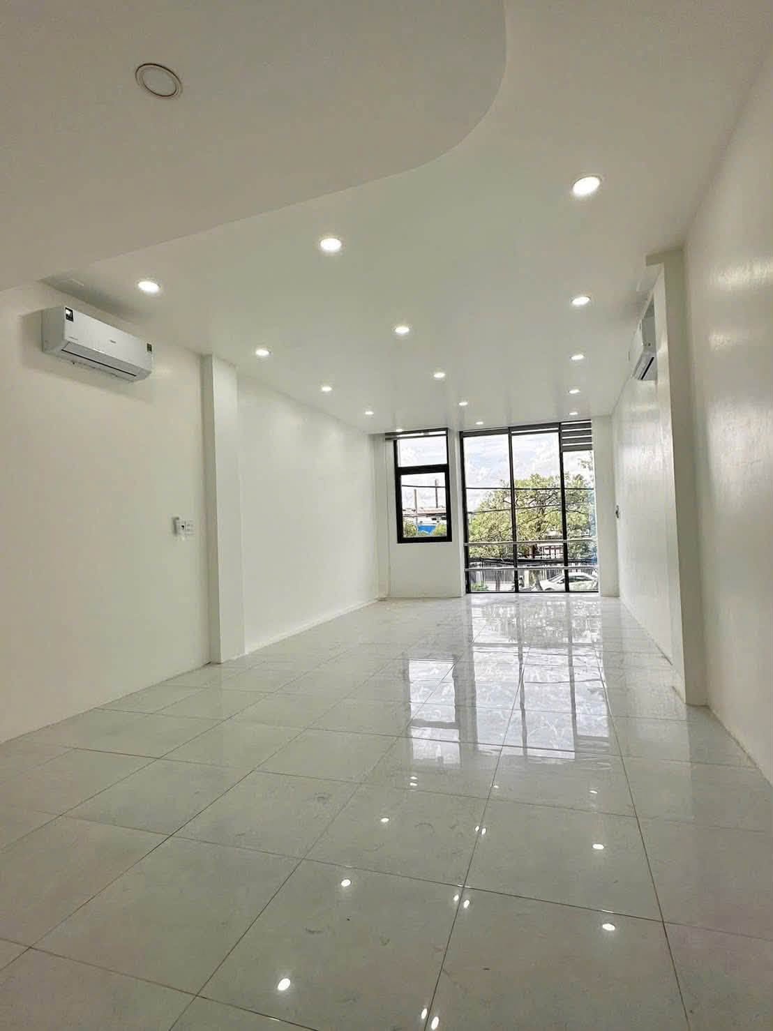 Nhà 3 tầng mặt tiền Mạc Thiên Tích (gần ĐH Cần Thơ)